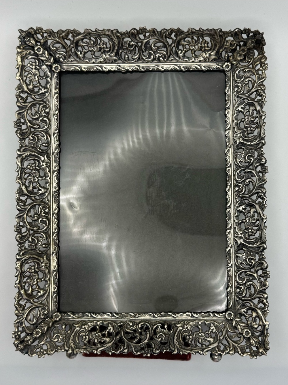 Vintage Ornate Silver Tone Filigree Picture Frame Easel Back 5x7 Photo Display